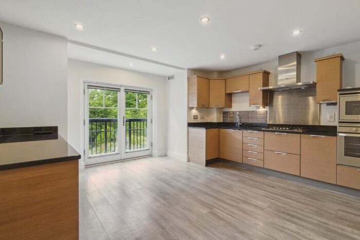 2 Bedroom Flat To Rent In Stratford-upon-Avon, CV37