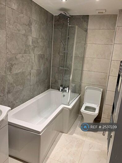 2 Bedroom Flat To Rent In Northumberland Road, Harrow, HA2