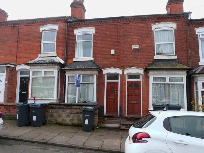 2 Bedroom Terraced House To Rent In Dell Road, Birmingham, B30