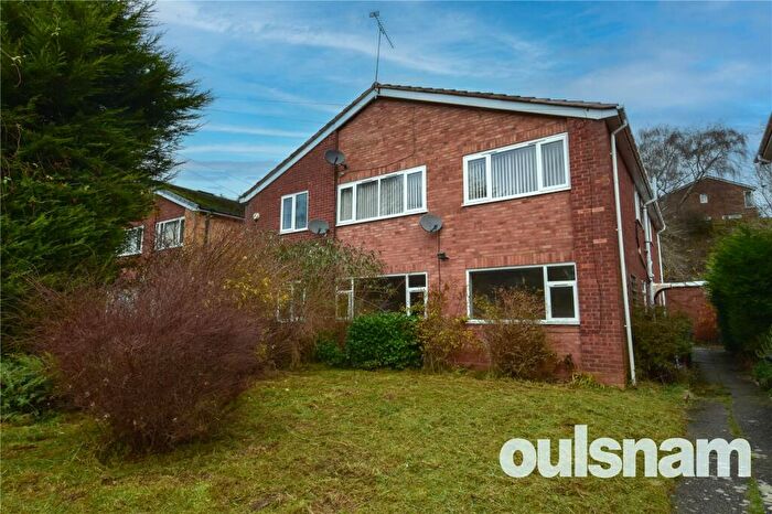 2 Bedroom Maisonette To Rent In Overbury Close, Birmingham, West Midlands, B31