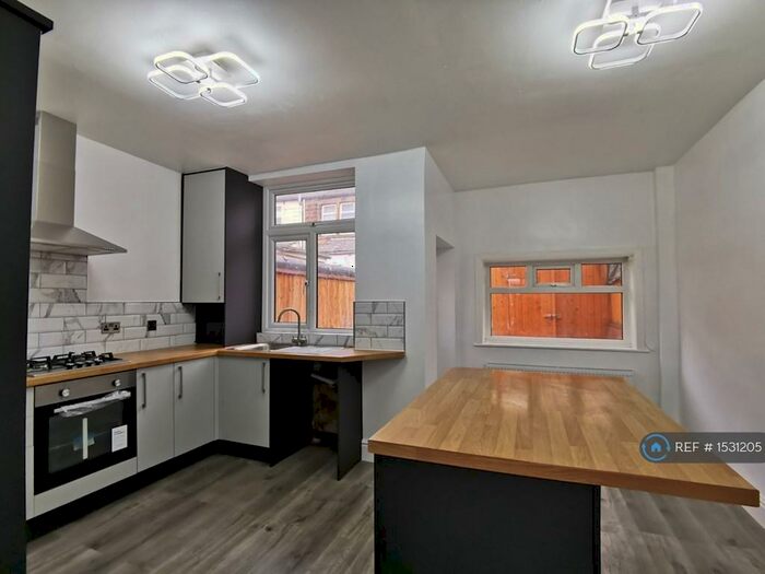 2 Bedroom Terraced House To Rent In Lytton Street, Burnley, BB12