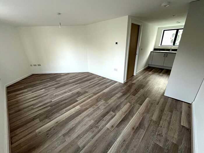 1 Bedroom Flat For Sale In Bowlinger Court, Queen Street, EX8