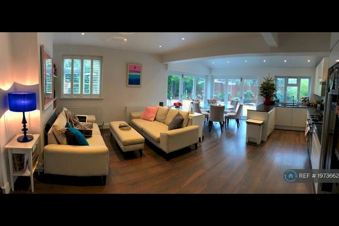 4 Bedroom Terraced House To Rent In Wilson Grove, London, SE16