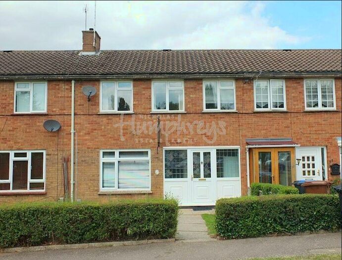 2 Bedroom Property To Rent In Cherry Way, AL10