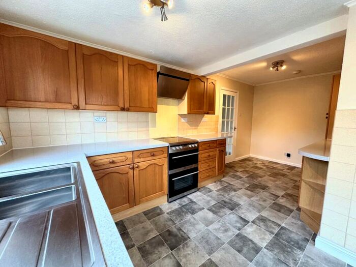 4 Bedroom Detached Bungalow For Sale In Owl End Way, Lower Boddington, NN11