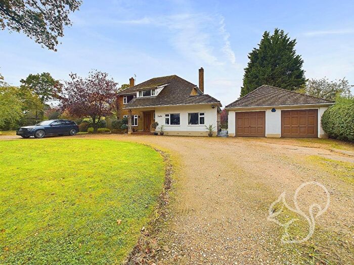 4 Bedroom Detached House For Sale In East Hanningfield Road, Sandon, Chelmsford, CM2