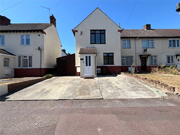 3 Bedroom End Terrace House For Sale In Wainscott Road, Wainscott, Rochester, Kent, ME2