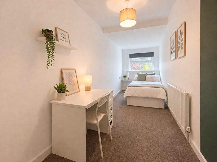 1 Bedroom Detached House To Rent In Derbyshire Lane, Nottingham, NG15