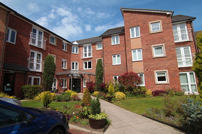 1 Bedroom Apartment For Sale In Camsell Court, Framwellgate Moor, Durham, DH1