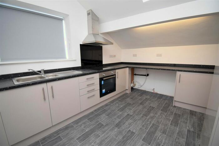 1 Bedroom Flat To Rent In Leigh Road, Westhoughton, Bolton, BL5