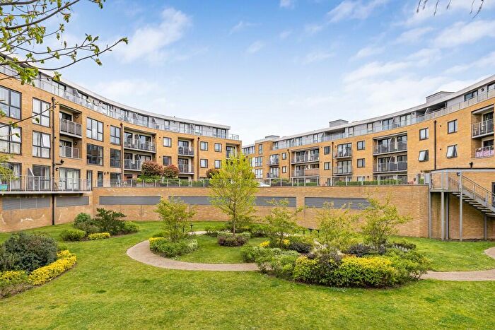2 Bedroom Apartment For Sale In Smeaton Court, Hertford, Hertfordshire, SG13