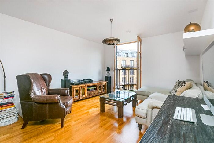2 Bedroom Flat To Rent In Holloway Road, Islington, N7