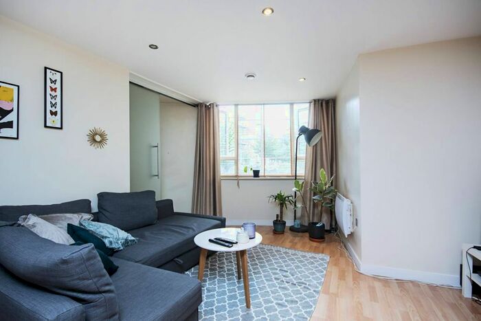 1 Bedroom Flat To Rent In Beatty Road, Stoke Newington, London, N16