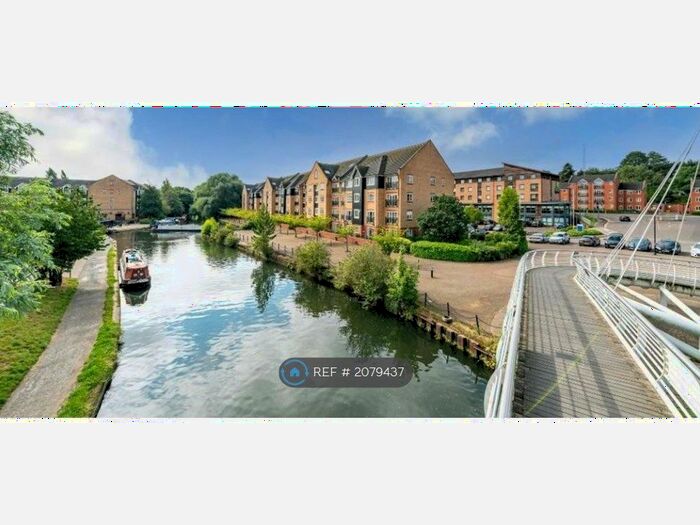 2 Bedroom Flat To Rent In Longman Court, Hemel Hempstead, HP3