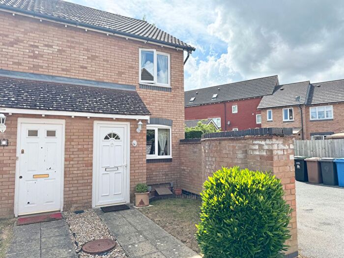 2 Bedroom Property To Rent In Darter Close, Ipswich, IP3