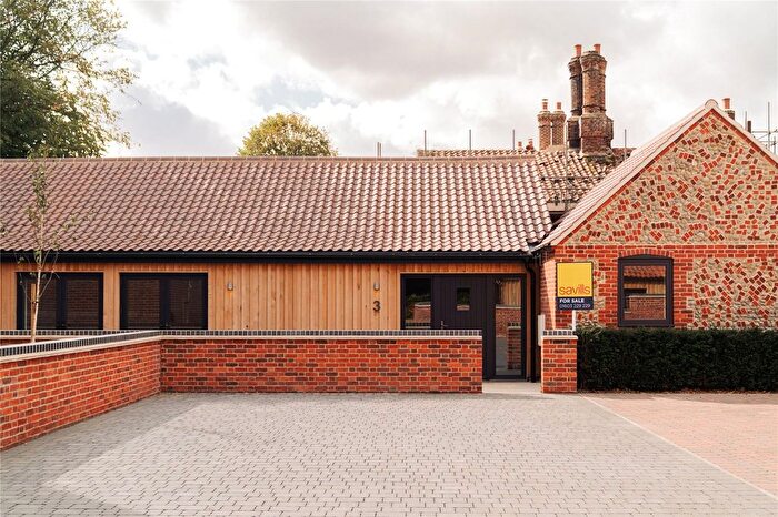4 Bedroom Detached House For Sale In Hall Road, Crossdale Street, Northrepps, Cromer, NR27