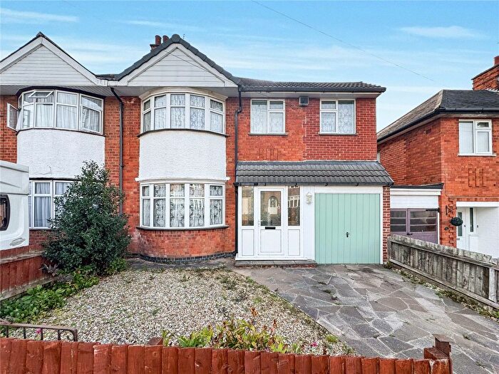 4 Bedroom Semi-Detached House For Sale In Grange Road, Wigston, Leicestershire, LE18