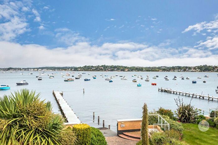 3 Bedroom Detached House To Rent In Panorama Road, Poole, BH13
