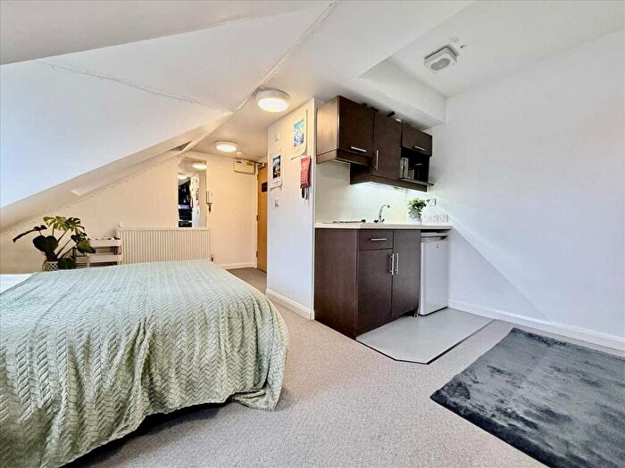 Studio To Rent In The Square, - North Road East, Plymouth, PL4