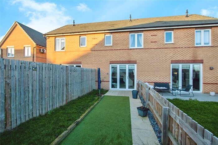 2 Bedroom Terraced House For Sale In Staithes Drive, Wakefield, West Yorkshire, WF1