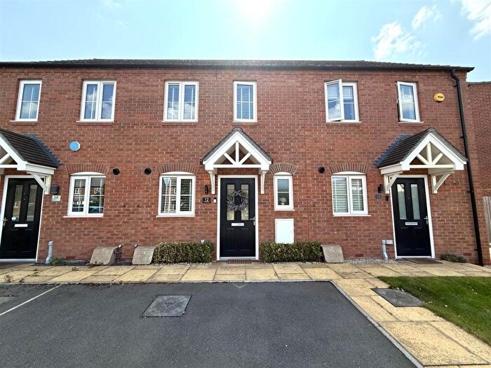 2 Bedroom Terraced House To Rent In Cornfield Way, Weddington, Nuneaton, CV10