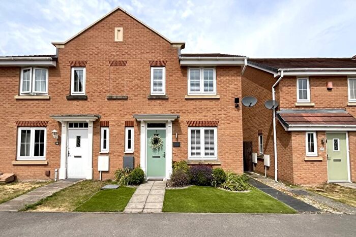 3 Bedroom Semi-Detached House For Sale In Doveholes Drive, Handsworth, Sheffield, S13