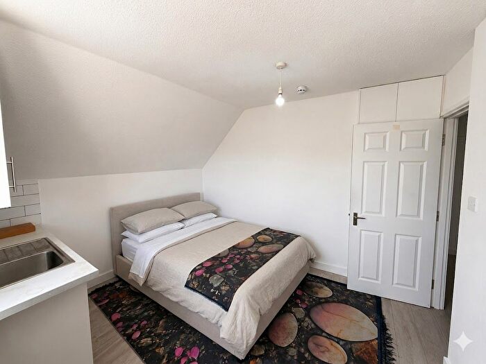 Studio To Rent In Chandos Crescent, Edgware, HA8