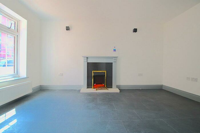 1 Bedroom Flat To Rent In Rectory Square, London, E1