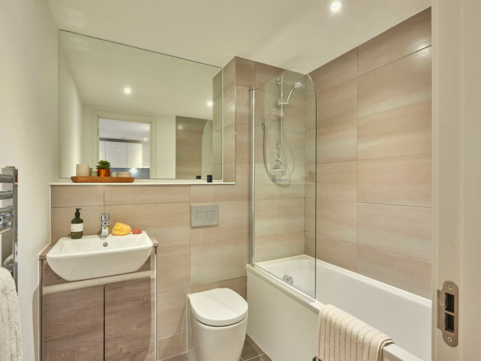 1 Bedroom Apartment To Rent In Barking, Drydock Square, IG11