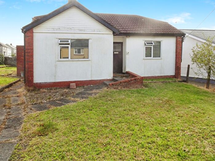 3 Bedroom Detached Bungalow For Sale In Aberhenwaun Uchaf, Seven Sisters, Neath, SA10