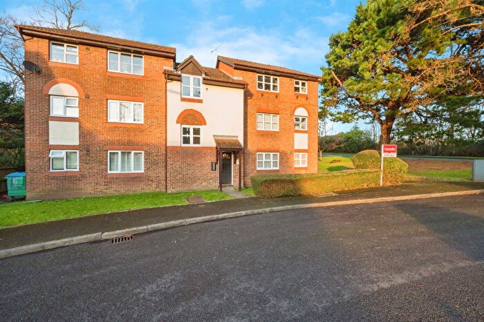 Studio For Sale In Nutfield Court, Southampton, SO16