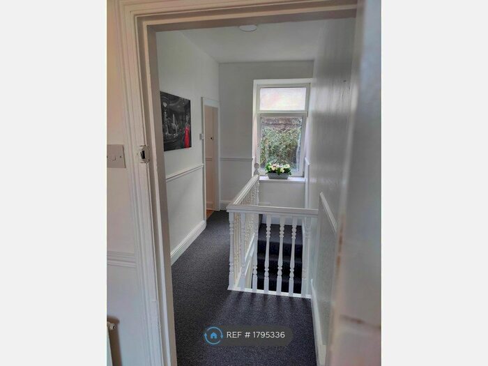 4 Bedroom Terraced House To Rent In Castle Buildings, Pontypridd, CF37