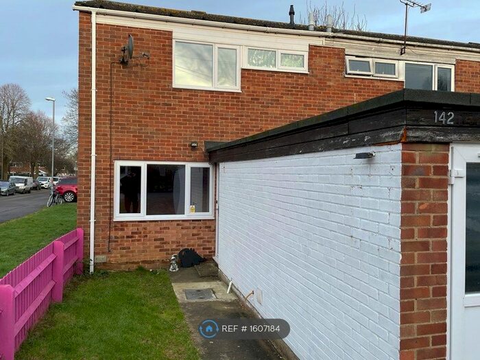 2 Bedroom End Of Terrace House To Rent In The Stour, Daventry, NN11