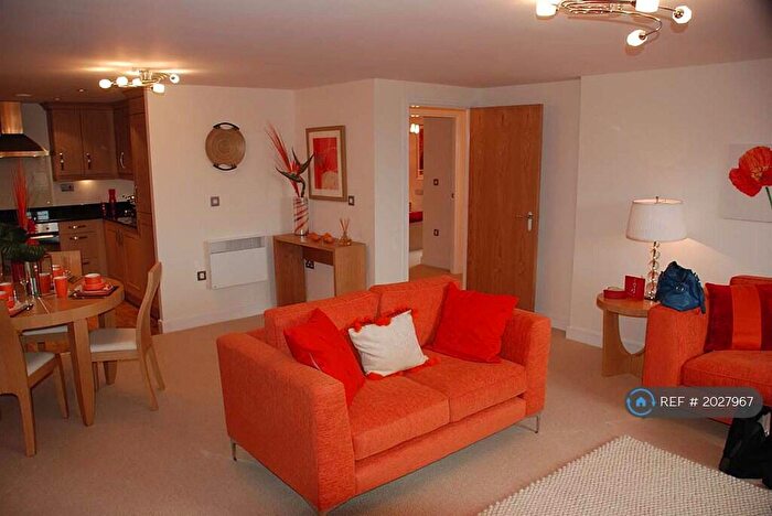 2 Bedroom Flat To Rent In Fitzwilliam Street, Bletchley Park, Milton Keynes, MK3
