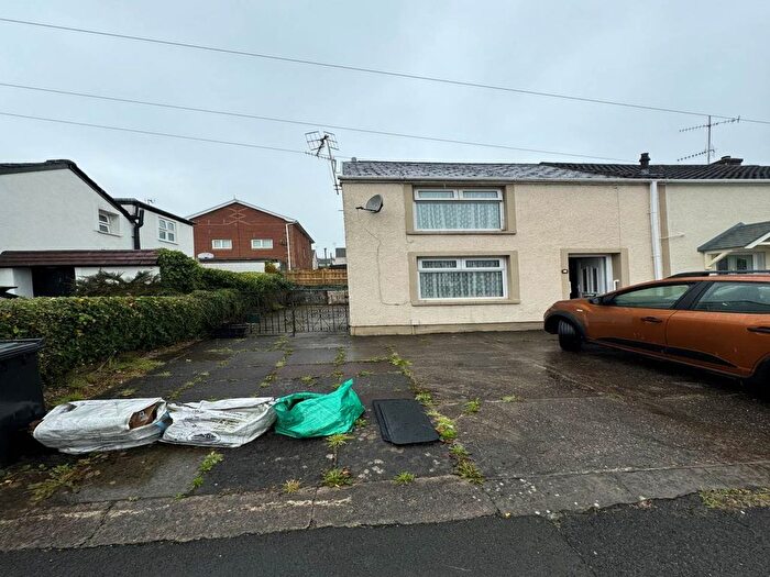 2 Bedroom Property To Rent In Queens Road, Skewen, Neath, SA10