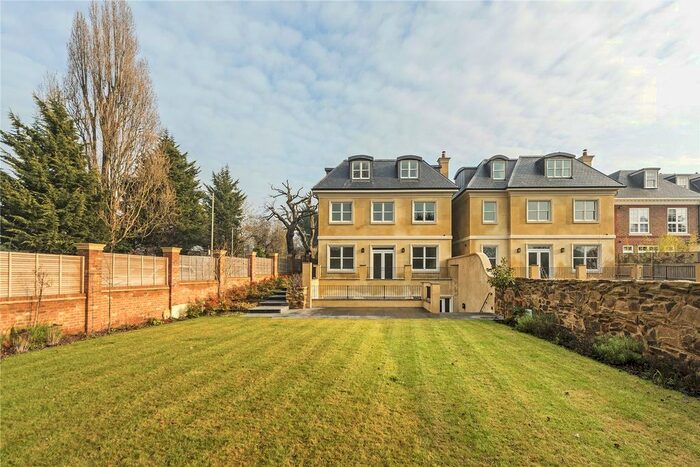 7 Bedroom Detached House To Rent In East Sheen, London, SW15