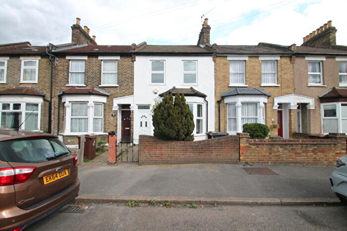3 Bedroom Terraced House For Sale In Eustace Road, Romford, RM6