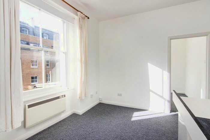 1 Bedroom Flat To Rent In Queens Gardens, London W2