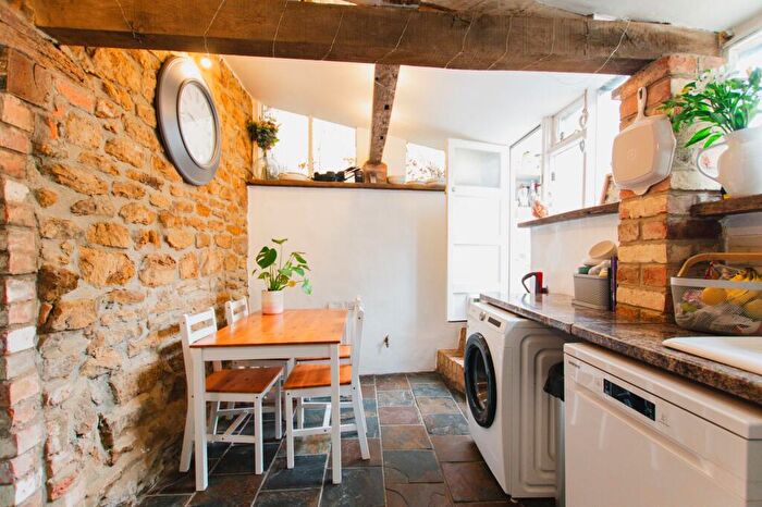2 Bedroom Terraced House For Sale In Stratford Road, Drayton, OX15