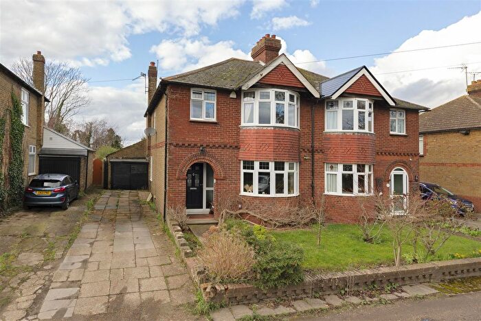 3 Bedroom Semi Detached House For Sale In Borden Lane, Sittingbourne, ME10