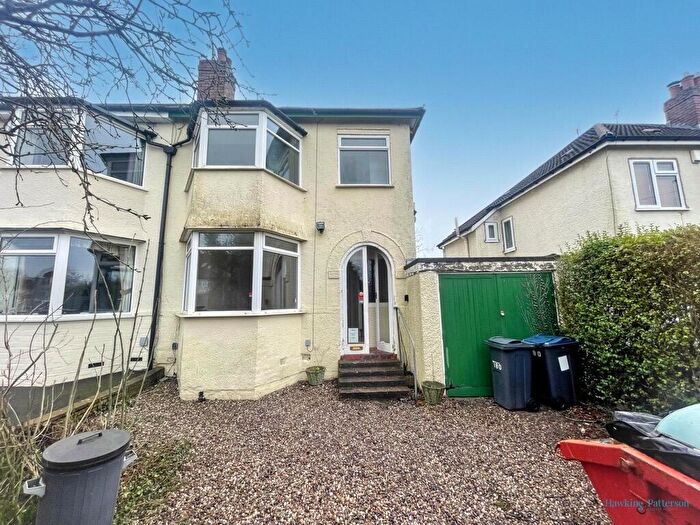 3 Bedroom Semi Detached House For Sale In Scribers Lane, Birmingham, West Midlands, B28