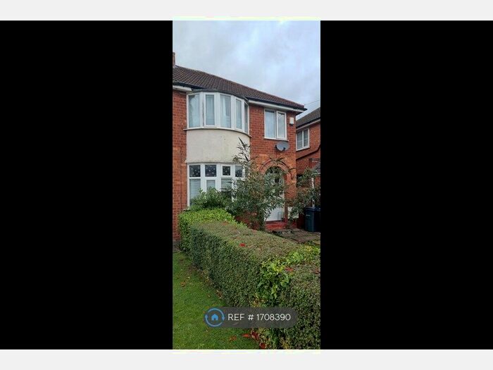 3 Bedroom Semi-Detached House To Rent In Church Road, Sheldon, Birmingham, B26