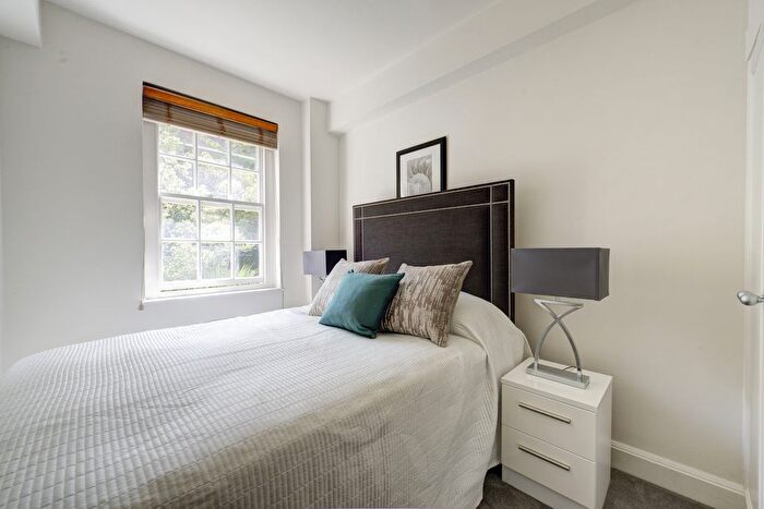 1 Bedroom Flat To Rent In Fulham Road, South Kensington, SW3