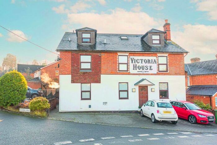 2 Bedroom Flat To Rent In Little Sandhurst, GU47