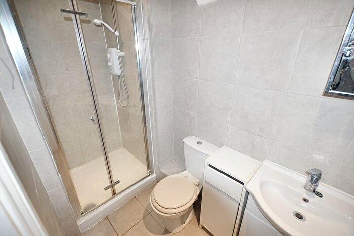 1 Bedroom Flat To Rent In Moorland Road, Leeds, LS6