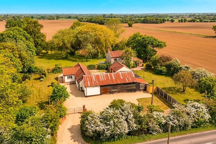 5 Bedroom Detached House For Sale In Thetford Road, South Lopham, Diss, IP22