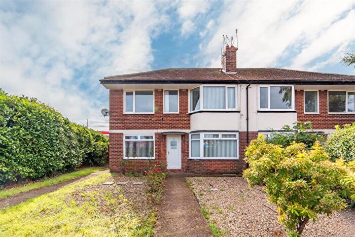 2 Bedroom Flat For Sale In Great North Road, Gosforth, NE13