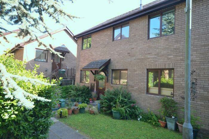2 Bedroom Flat To Rent In Hopyard Meadow, Cowbridge, CF71