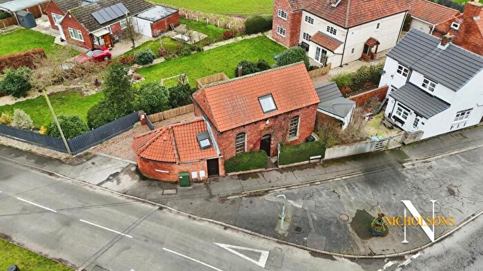 2 Bedroom Cottage For Sale In Town Street, Sutton Cum Lound, Retford, Nottinghamshire, DN22