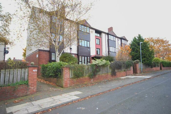2 Bedroom Flat To Rent In Belsay House, Castle Green, SR3